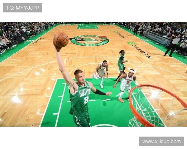 以赛亚托马斯现身观众席助威凯尔特人情怀点燃主场季后赛引爆绿军斗志